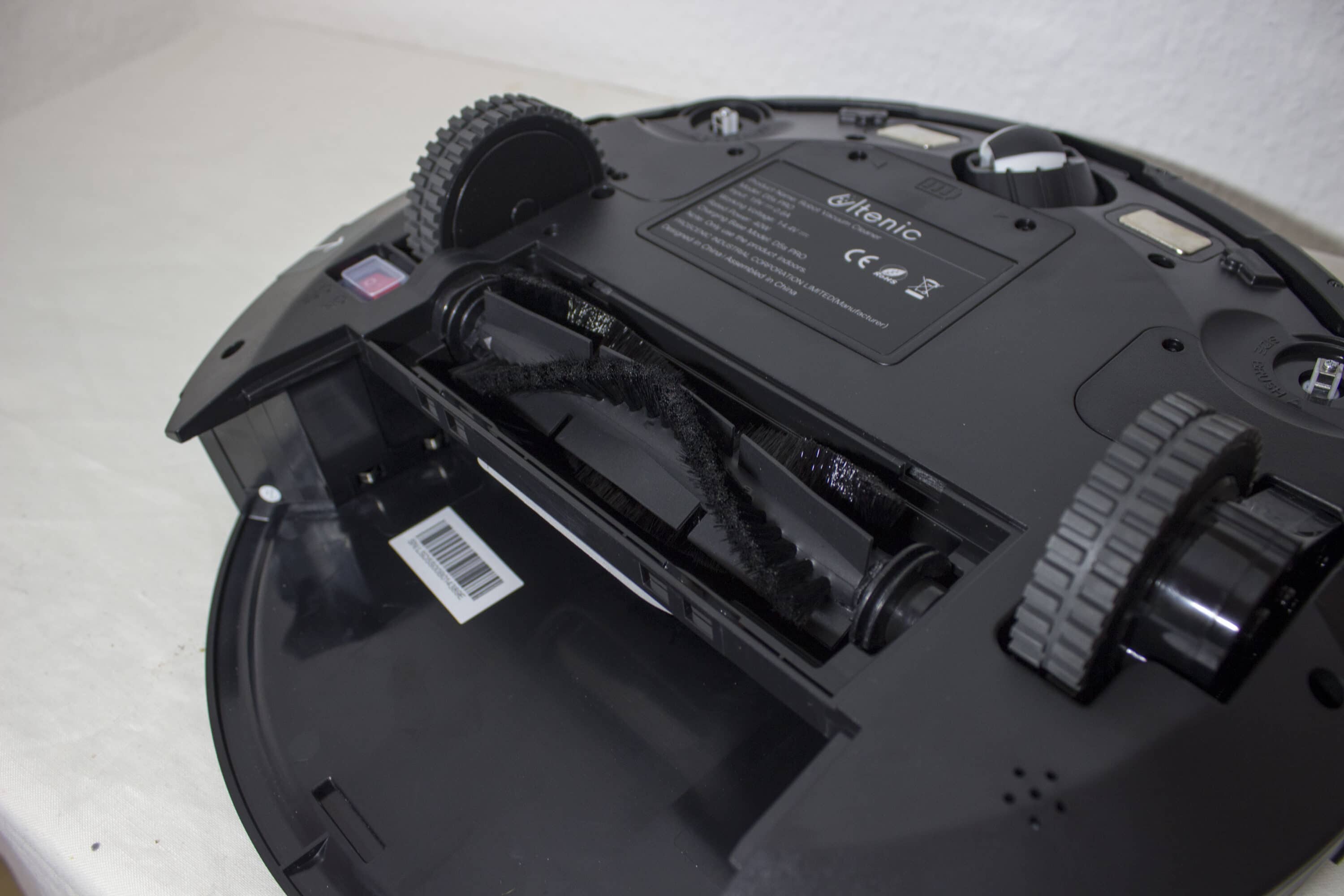 Ultenic D5s Pro robot vacuum cleaner in test