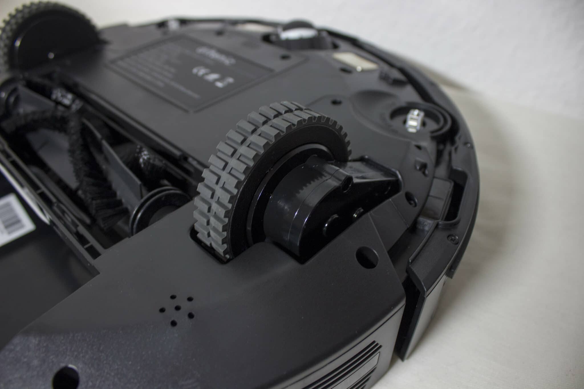Ultenic D5s Pro robot vacuum cleaner in test