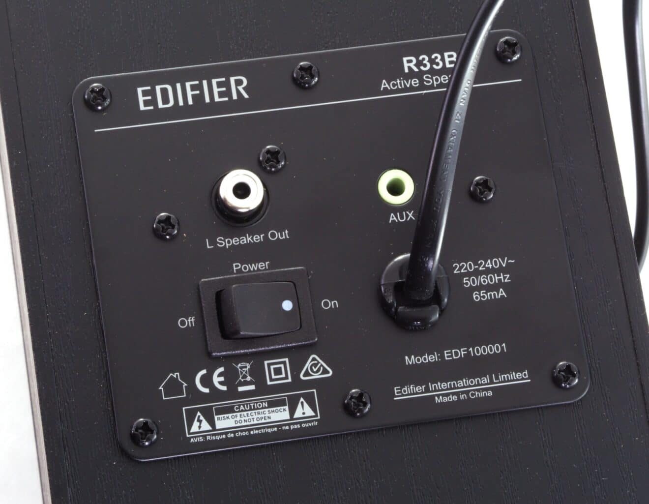 Edifier R33BT - Compact Bluetooth bookshelf speakers in test