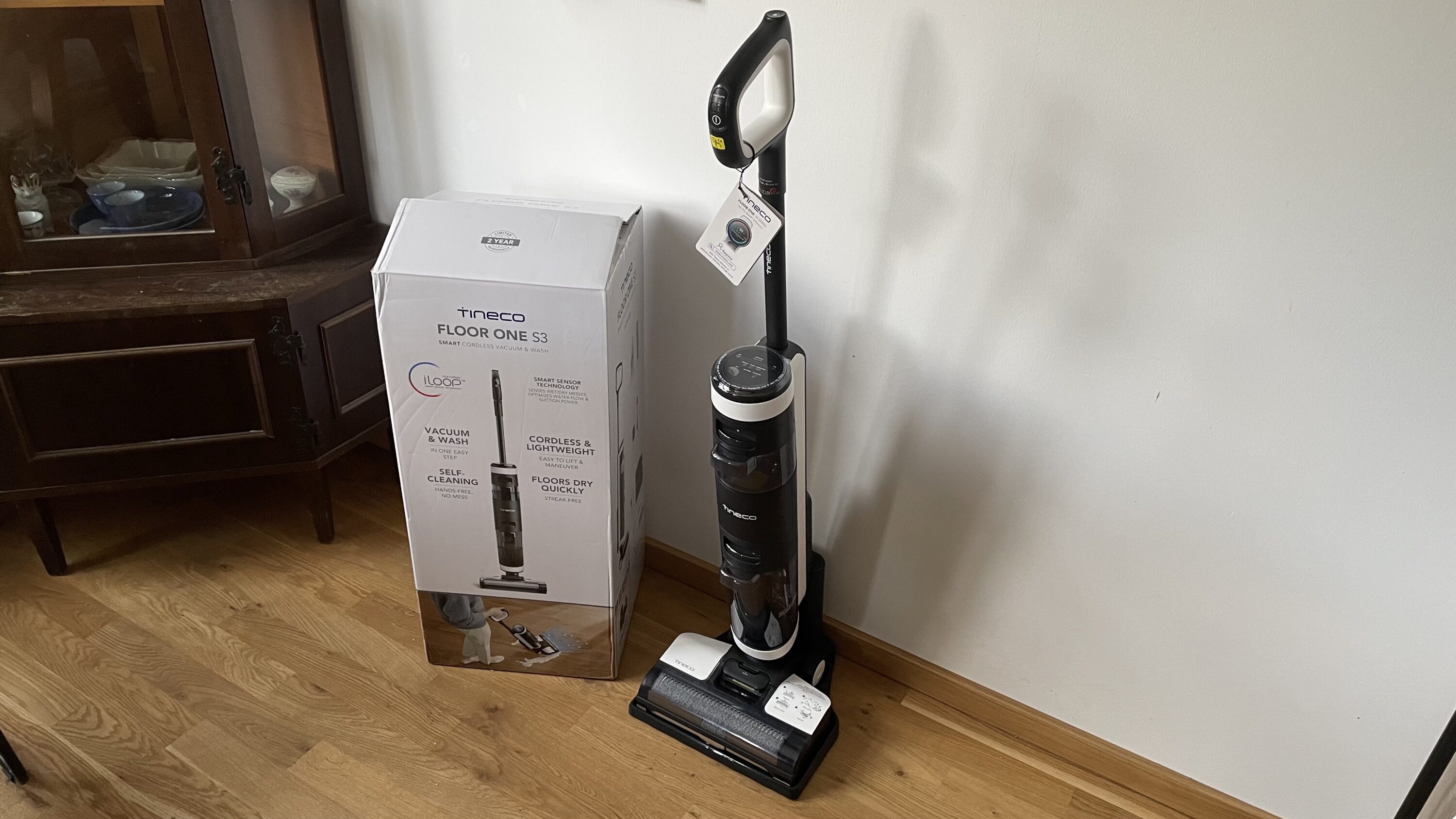 Tineco Floor One S3 in the test How does the smart suction wiper perform?