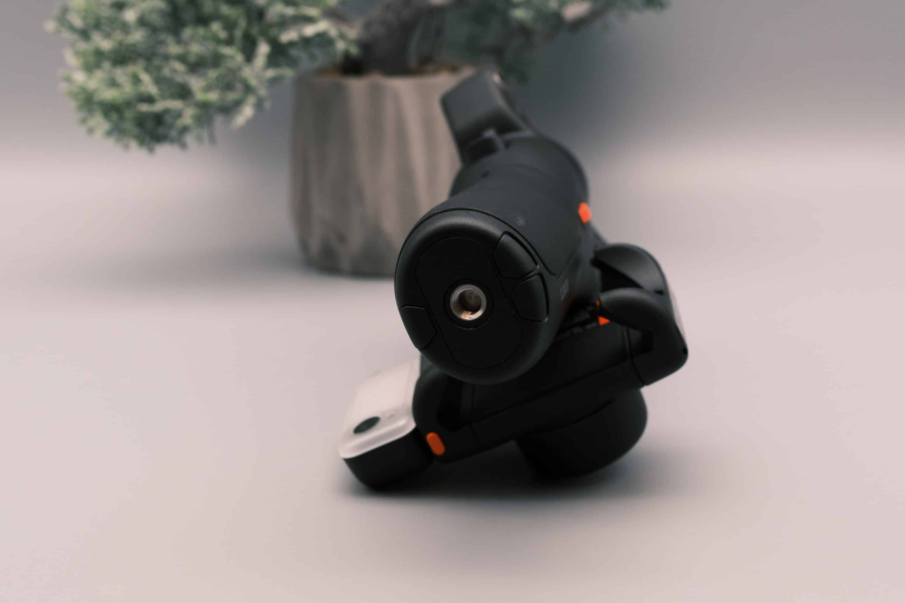 Hohem iSteady V3 Review: Compact 3-axis gimbal with AI tracking