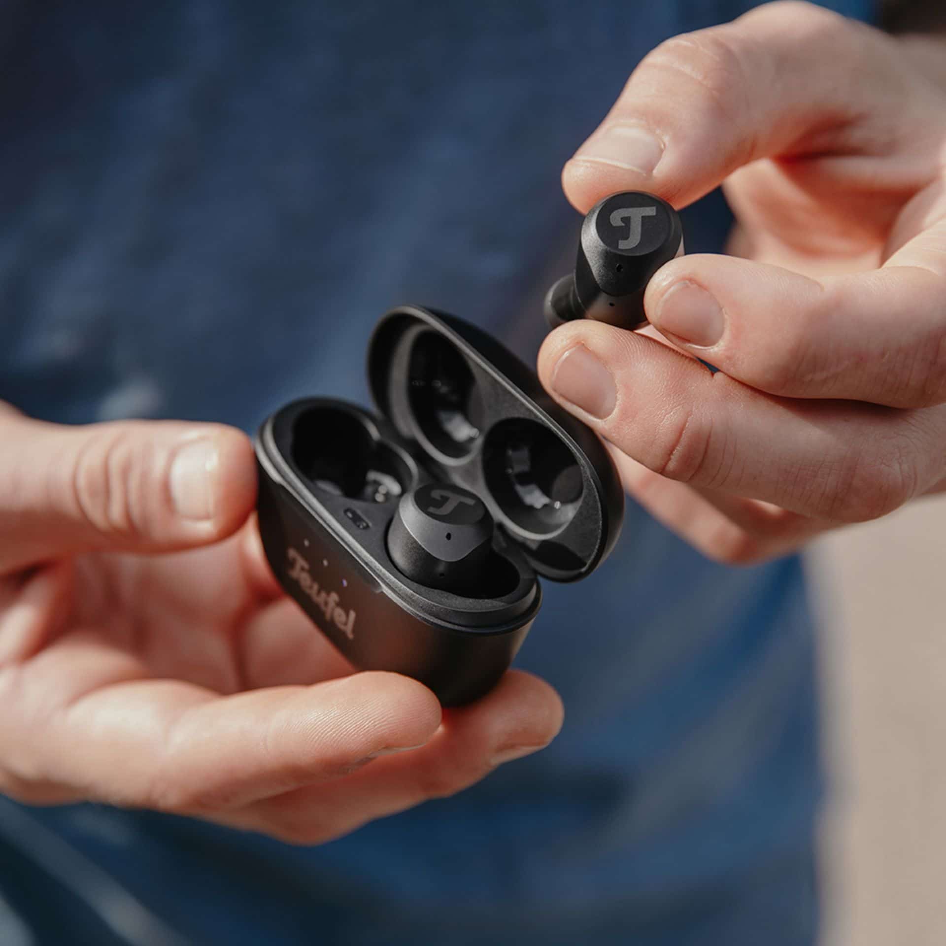 Teufel presents REAL BLUE TWS