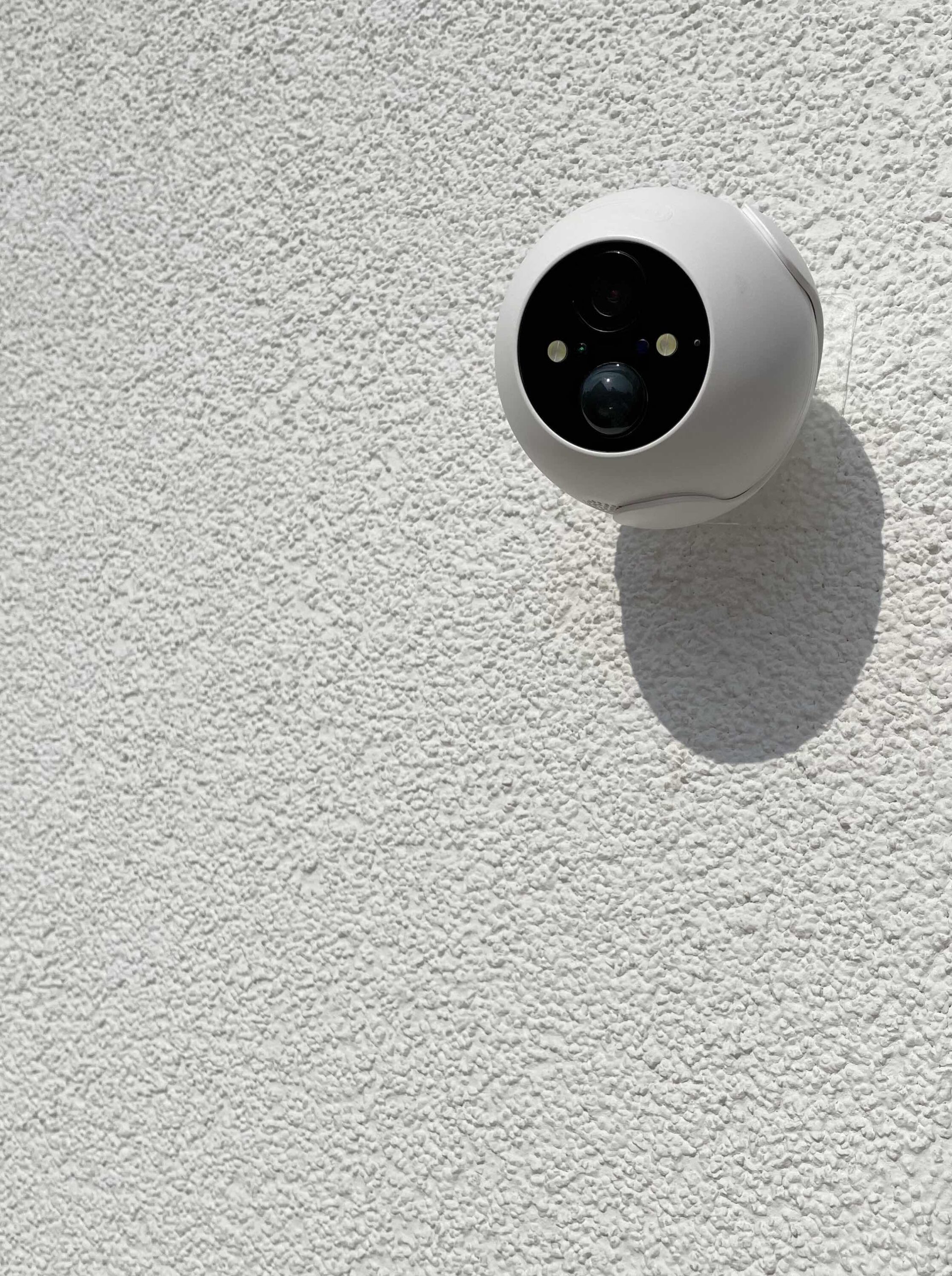 SwitchBot Outdoor Cam Spotlight Test Always everything in view!