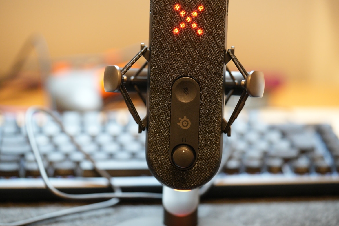 SteelSeries Alias review Noble USB microphone with powerful sound