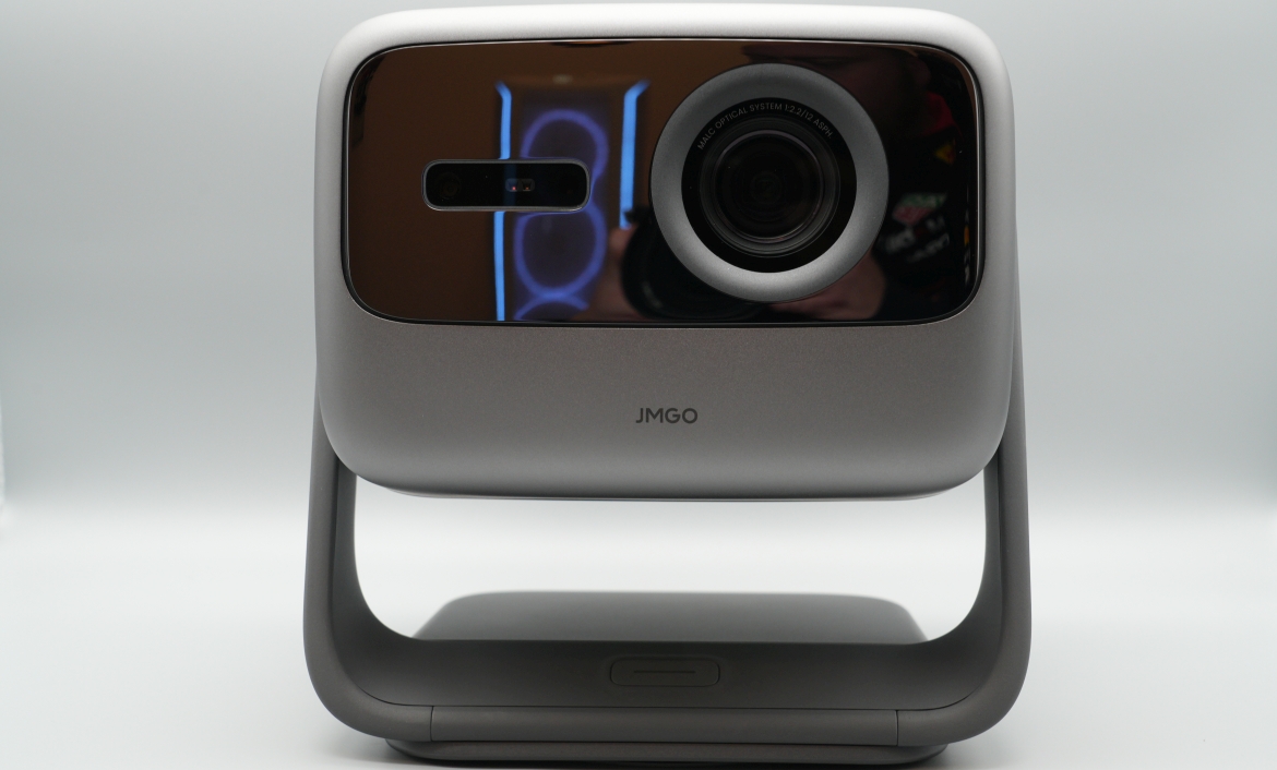 JMGO N1 Ultra: 4K-UHD-Beamer mit starkem Bild und Gimbal