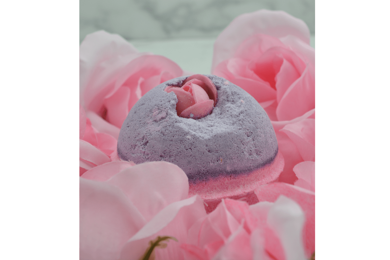 Sex Bomb Bath Bomb by Lush Basic Olive Chick