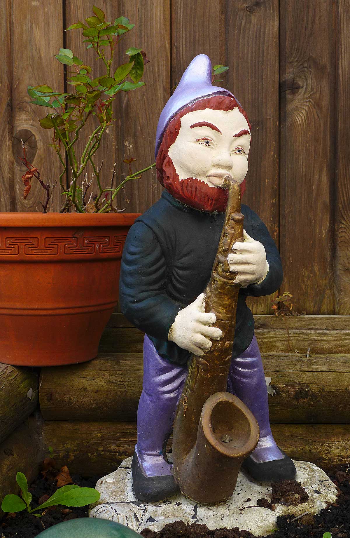 Vintage Sax-Playing Garden Gnome | The Bassic Sax Blog