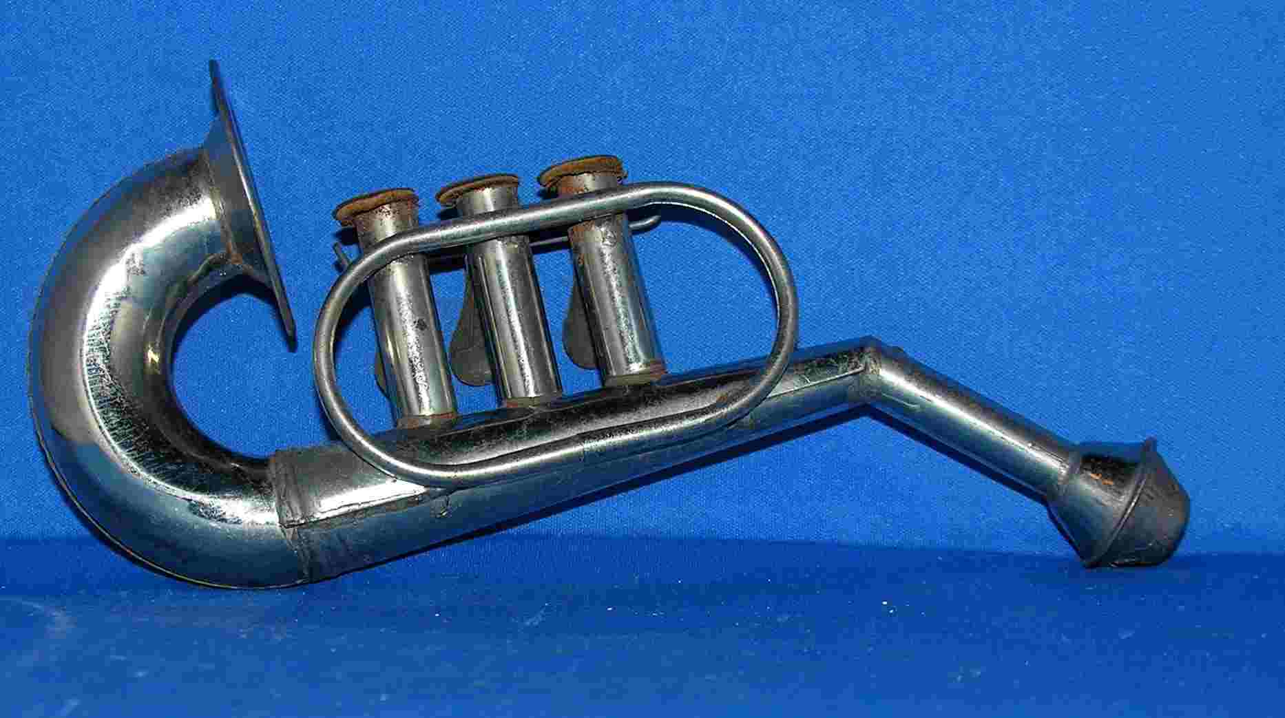 French Horn Inspired Toy Sax Bassic Sax