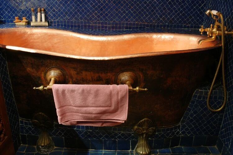 Copper Bathtubs Pros and Cons Are They Any Good?