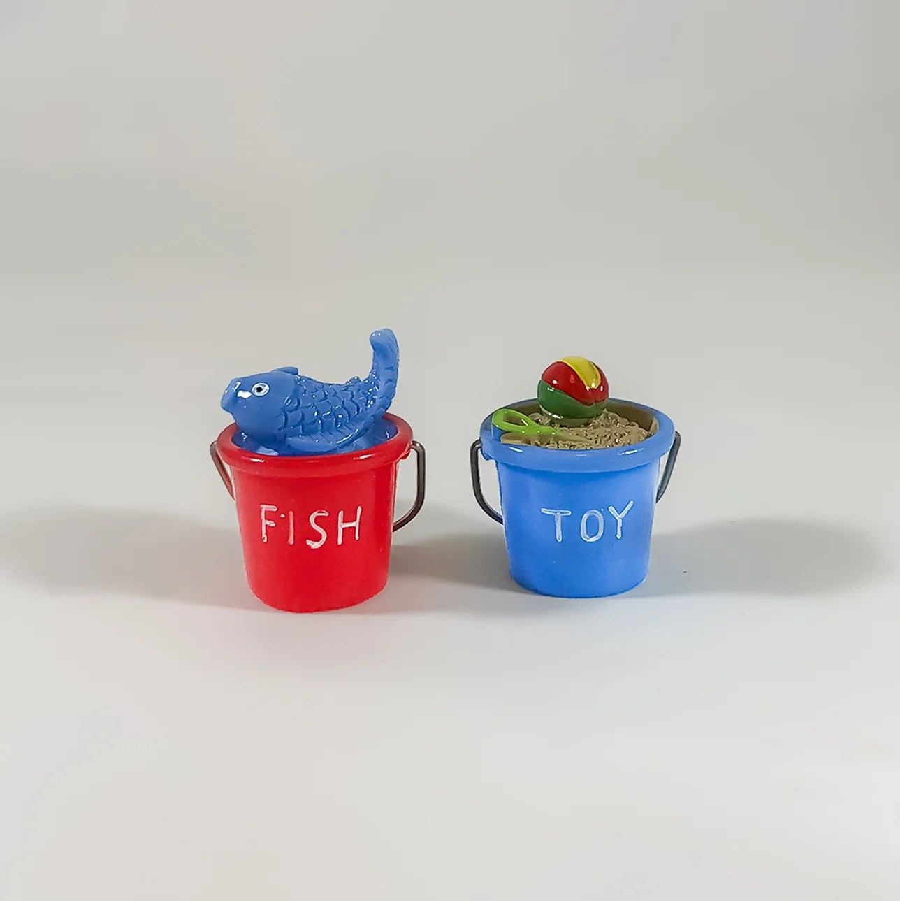 Bucket with Fish Toys Bath Bombs WholeSale Bath Bombs
