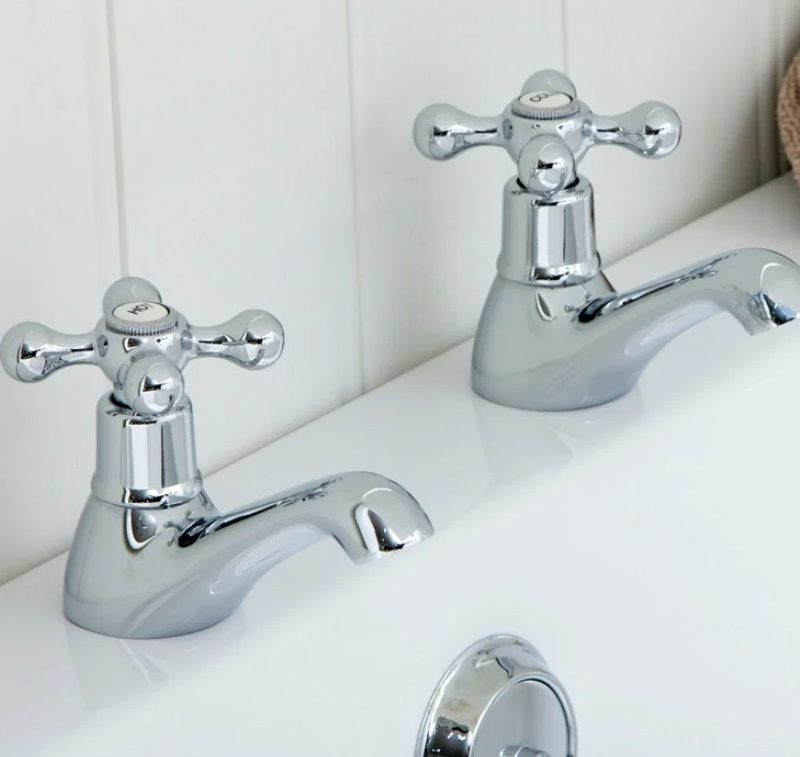 Ascot Traditional Bath Taps Brassware Bathshed