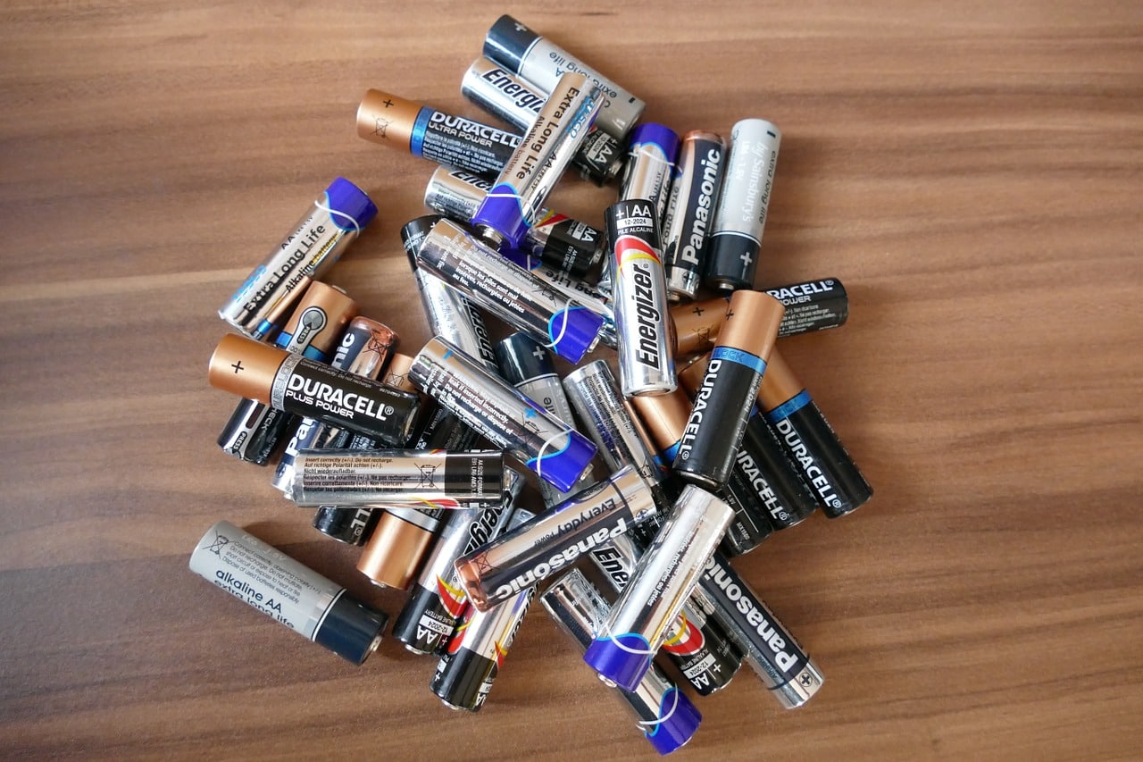 Best Batteries For Blink Camera (2022) Reviews & Comparison Battery