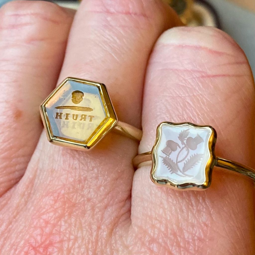 Dainty Ring Bauble Magpie