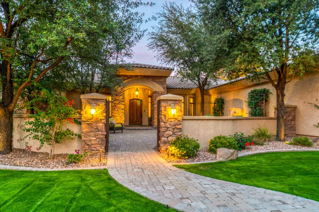 Things To Look For When Inspecting Your Driveway Baughman Magic Seal