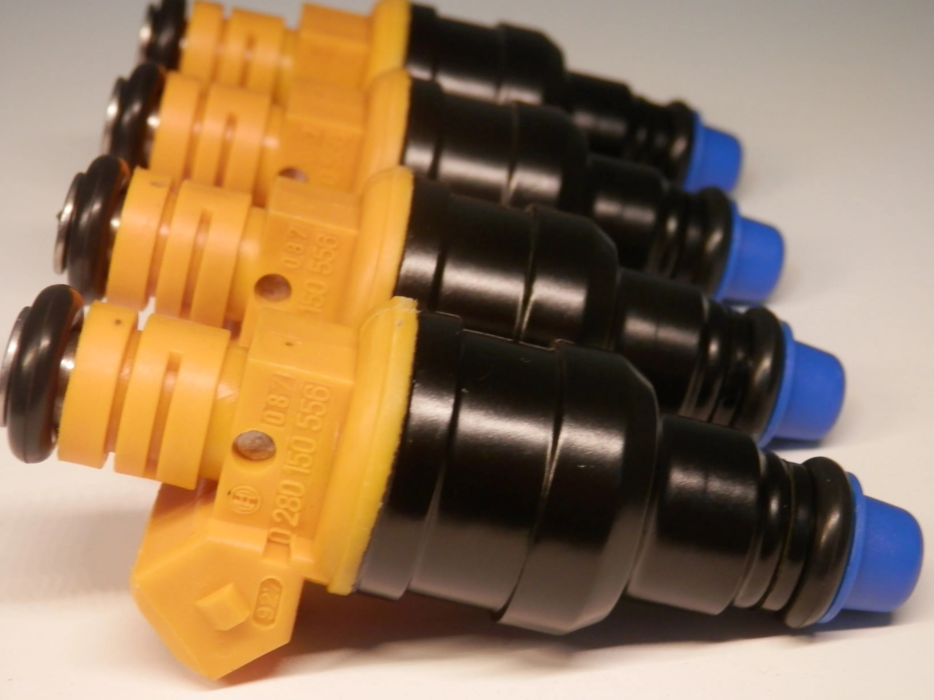 0280150556 Bosch injectors/ BMW E30 318iS , E36 318iS upgrade