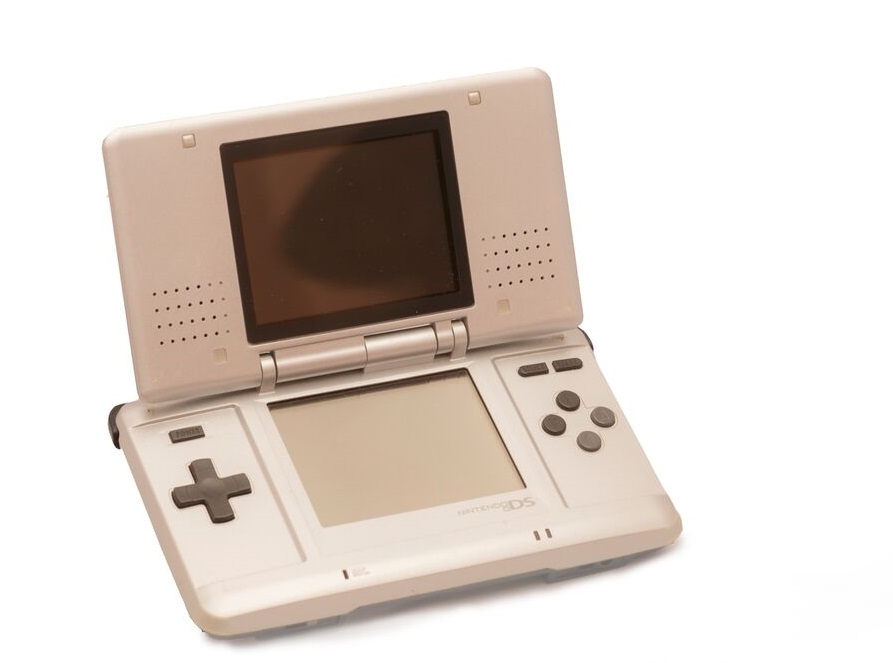 Nintendo DS Original Silver Console Like New Baxtros