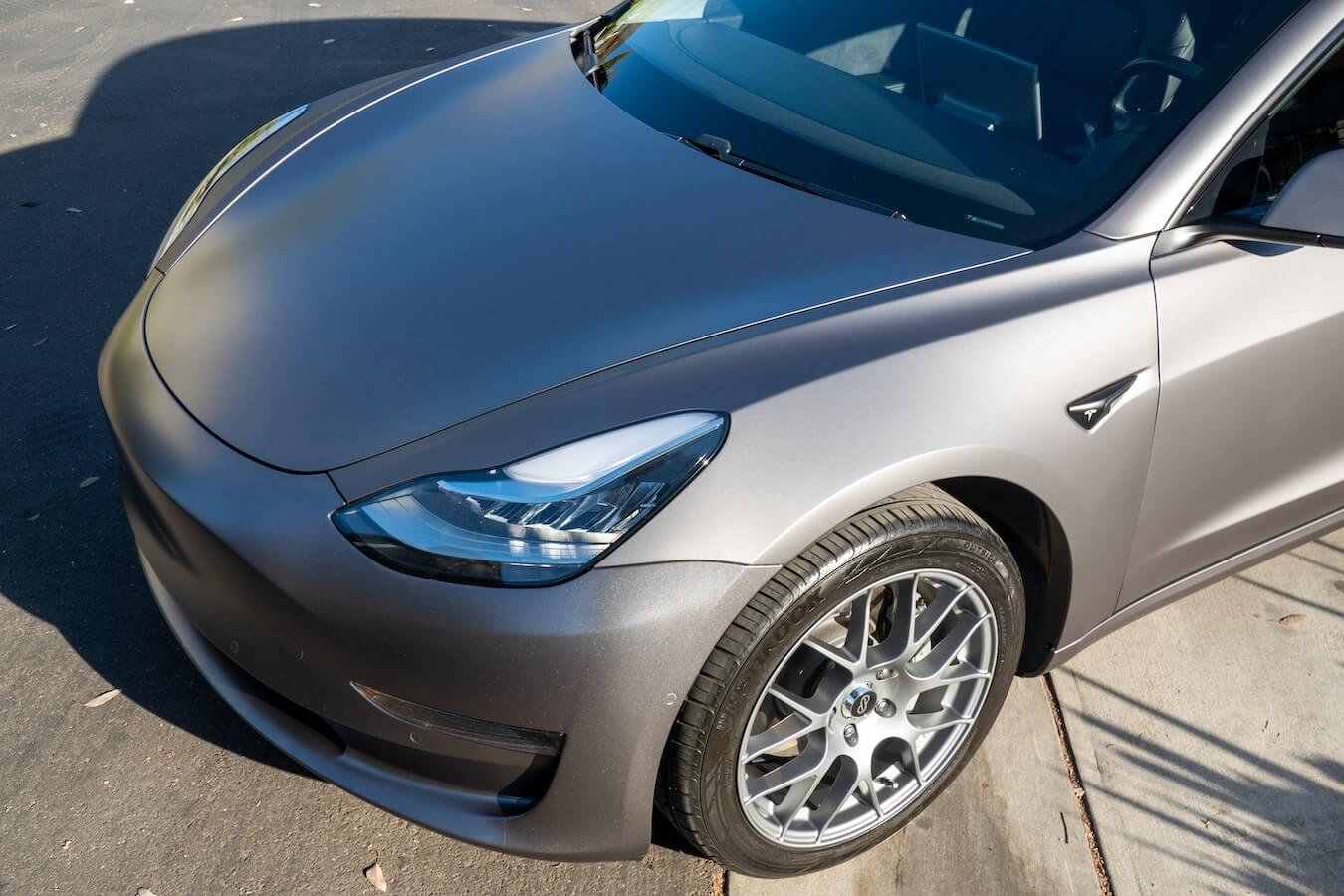 Tesla Model 3 Matte Charcoal Metallic Vinyl Wrap 3M 2080 M211