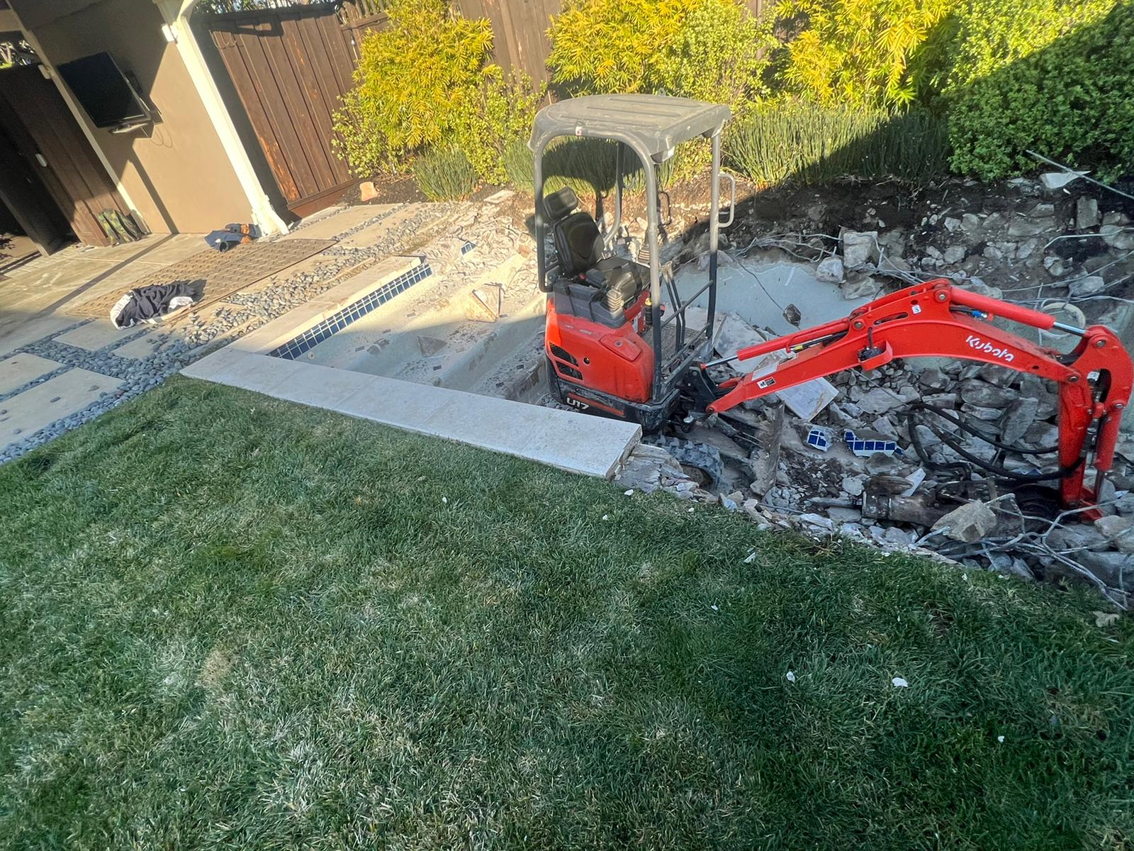 Bay Demo's Swimming Pool Removal Service Get Transparent Cost