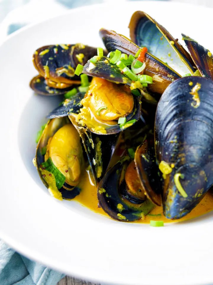 Mussels Cooking Methods, How to Store + 18 Recipes Ideas