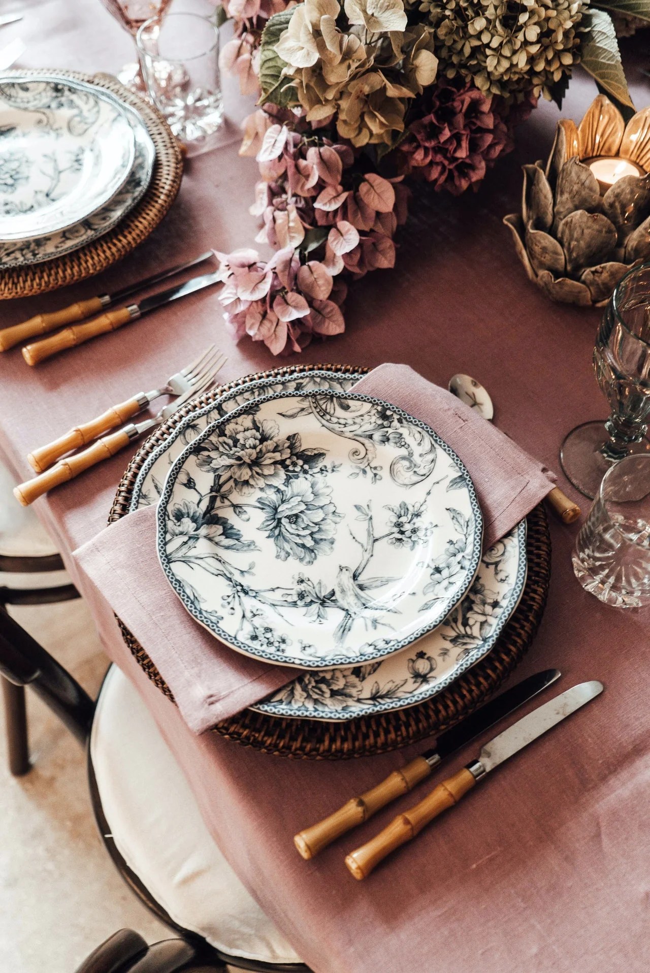 What Is The Difference Between Ceramics And Porcelain? Guide