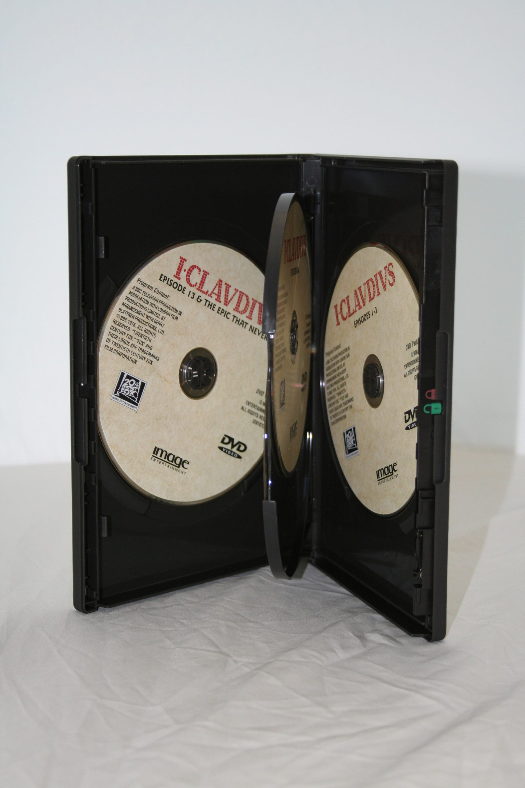 Clear Vu One Time Quad DVD Locking Case, Black BayScan Technologies