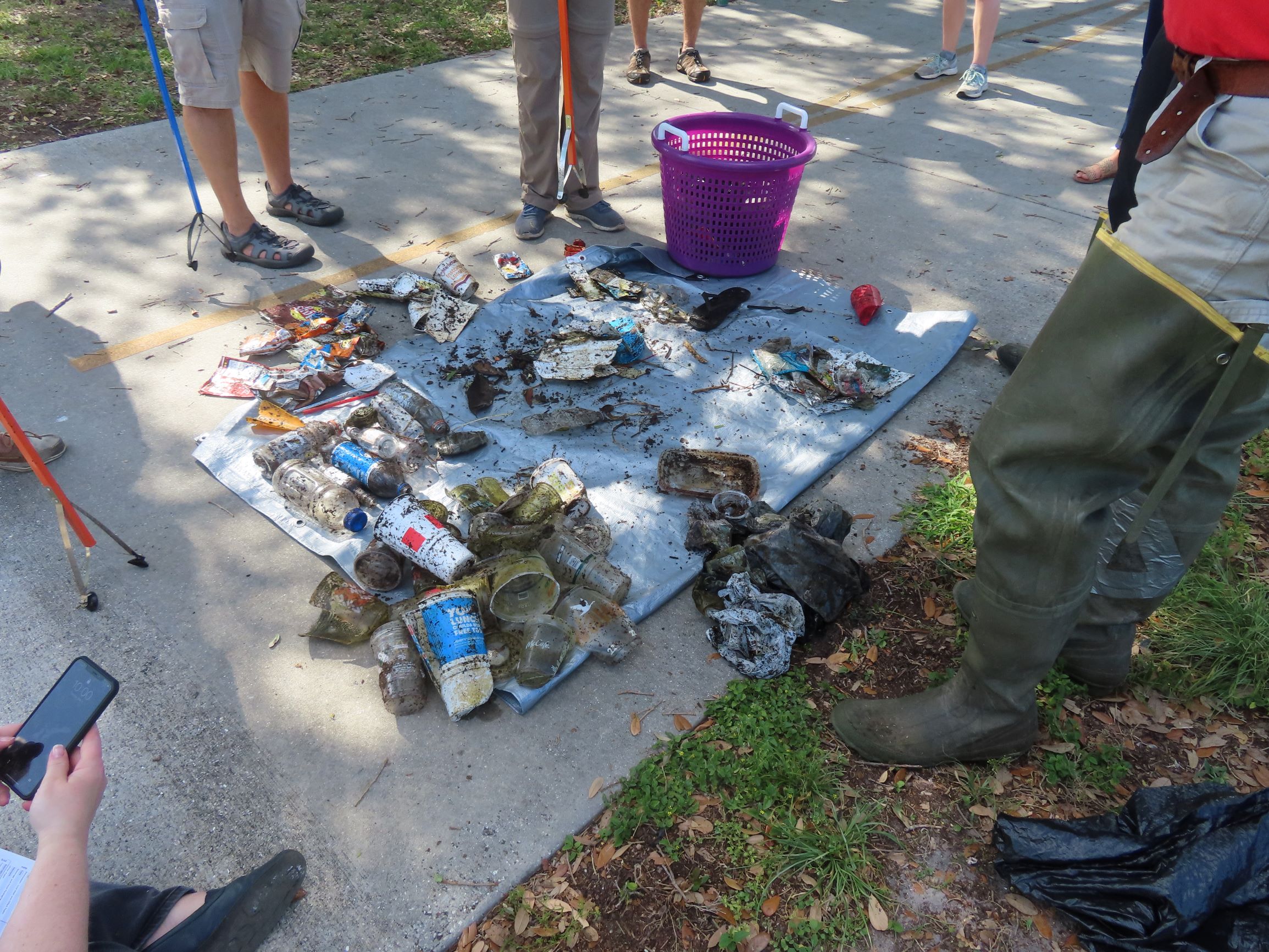 A new way to look at litter Bay Soundings