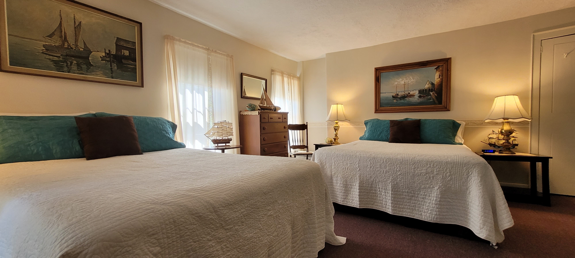 Bay View Bed & Breakfast Relax in the heart of Sodus Point