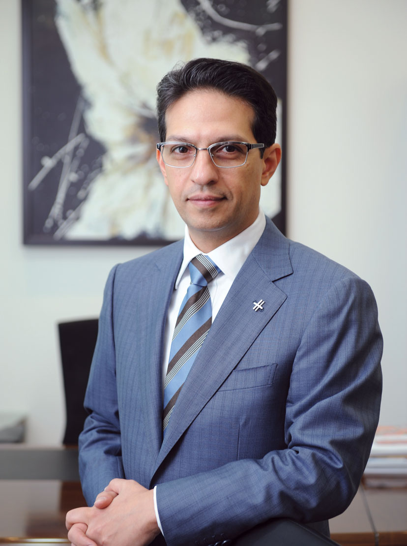 BORN IN KUWAIT 70 YEARS OF HASSAN’S OPTICIAN COMPANY bazaar.town