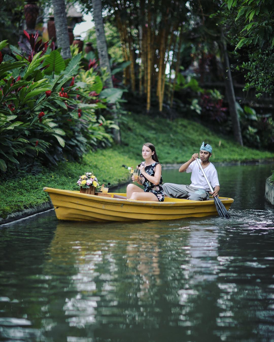 The Bali Bible Picnic Lunch on the Boat at Kamandalu Ubud