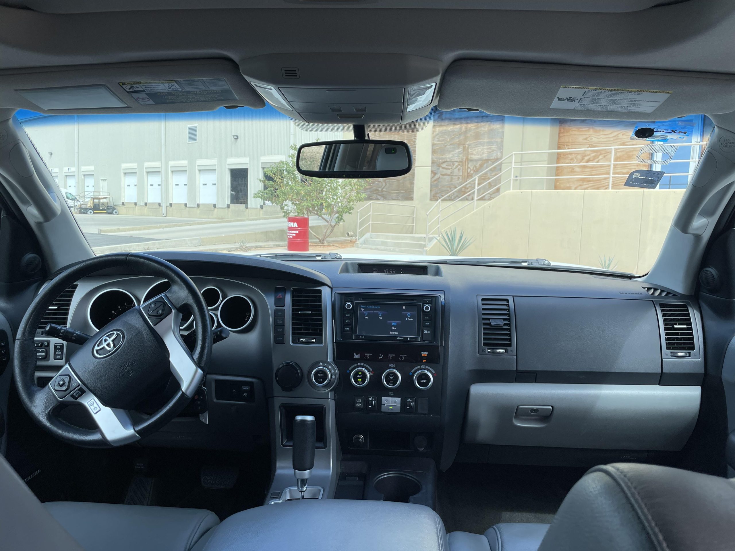 Kia Sedona 8 pasajeros BBB Rent a Car