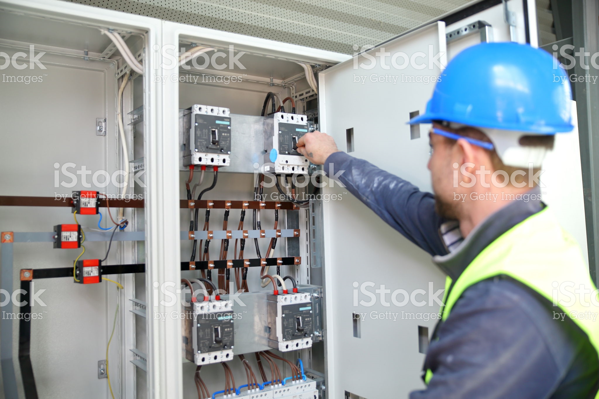 521013104 B&B Electrical