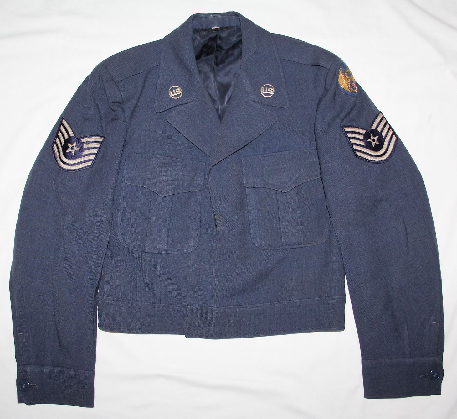 S234. 1949 USAF IKE JACKET WITH WWII BRITISH MADE BULLION 8TH AIR FORCE
