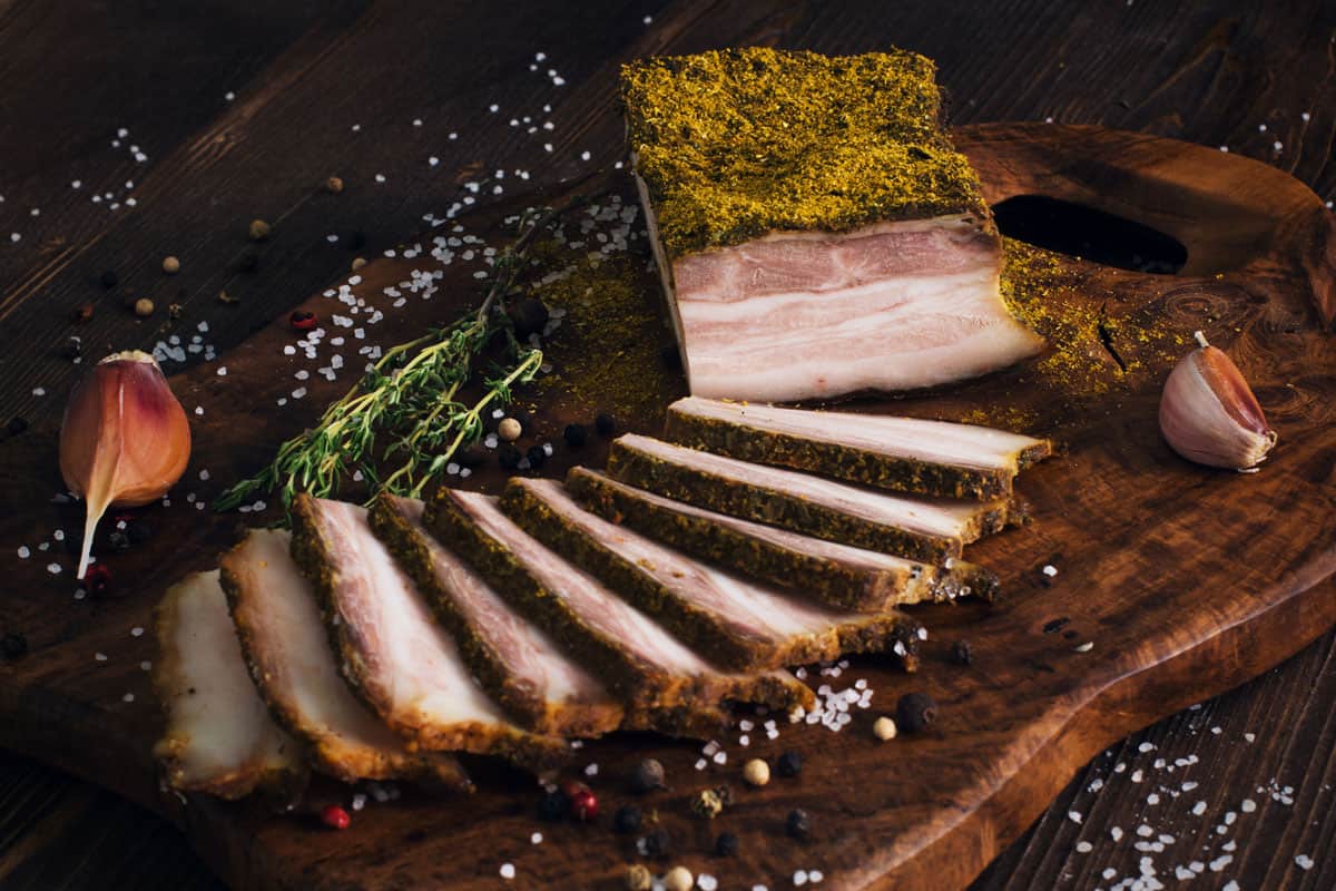 Is Brisket Supposed To Be Pink or Brown in the Middle? BBQ Host