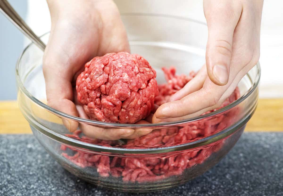 How Many Cups of Ground Beef in a Pound—A Measuring Guide