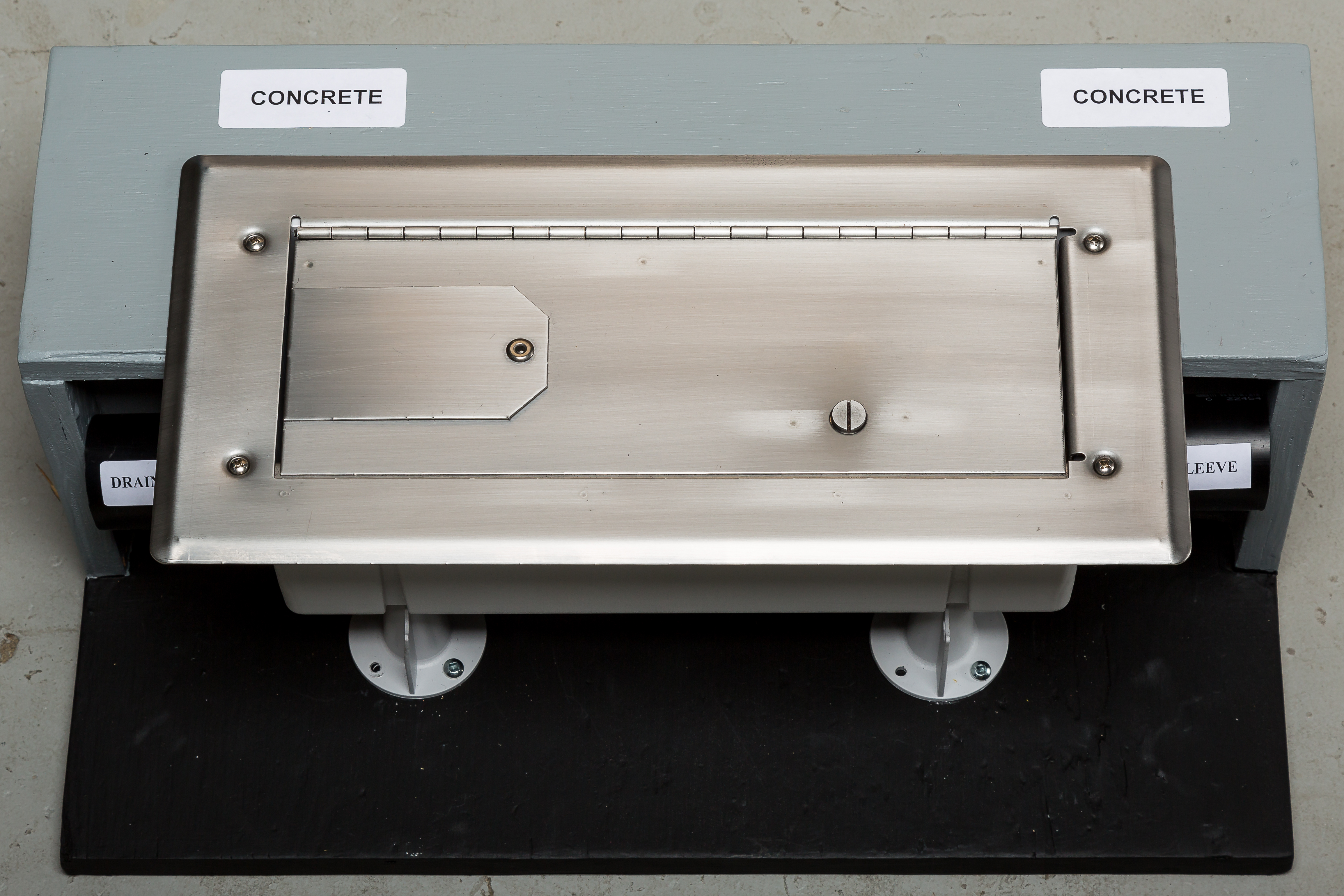 CONCRETE DECK VERSATILE GAS PLUG™ Burnaby Manufacturing Ltd.