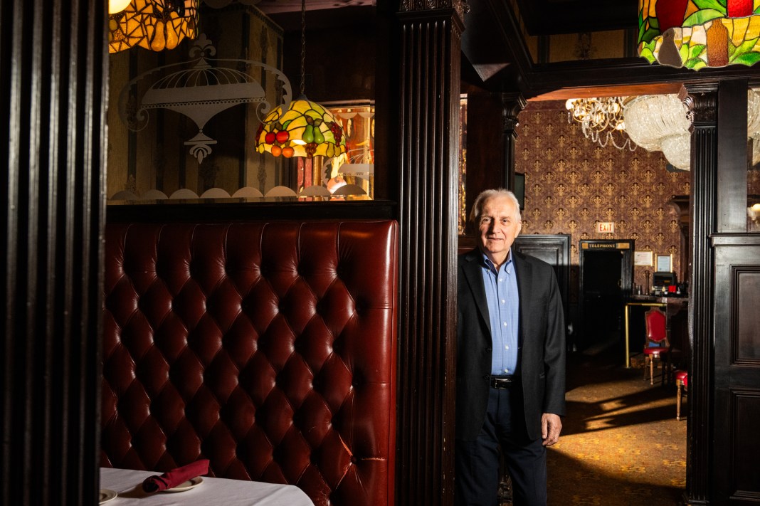 There’s a Secret Speakeasy in the Middle of O’Hare