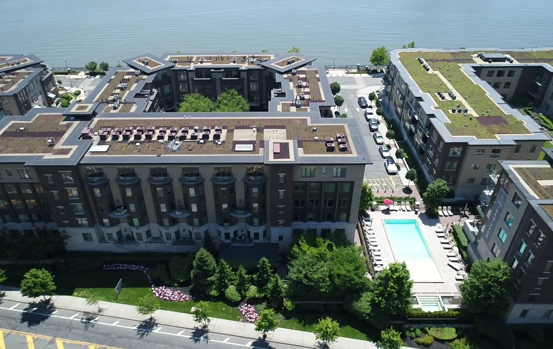 HENLEY ON HUDSON TOWNHOUSES & CONDOMINIUMS Belle Contracting, LLC.