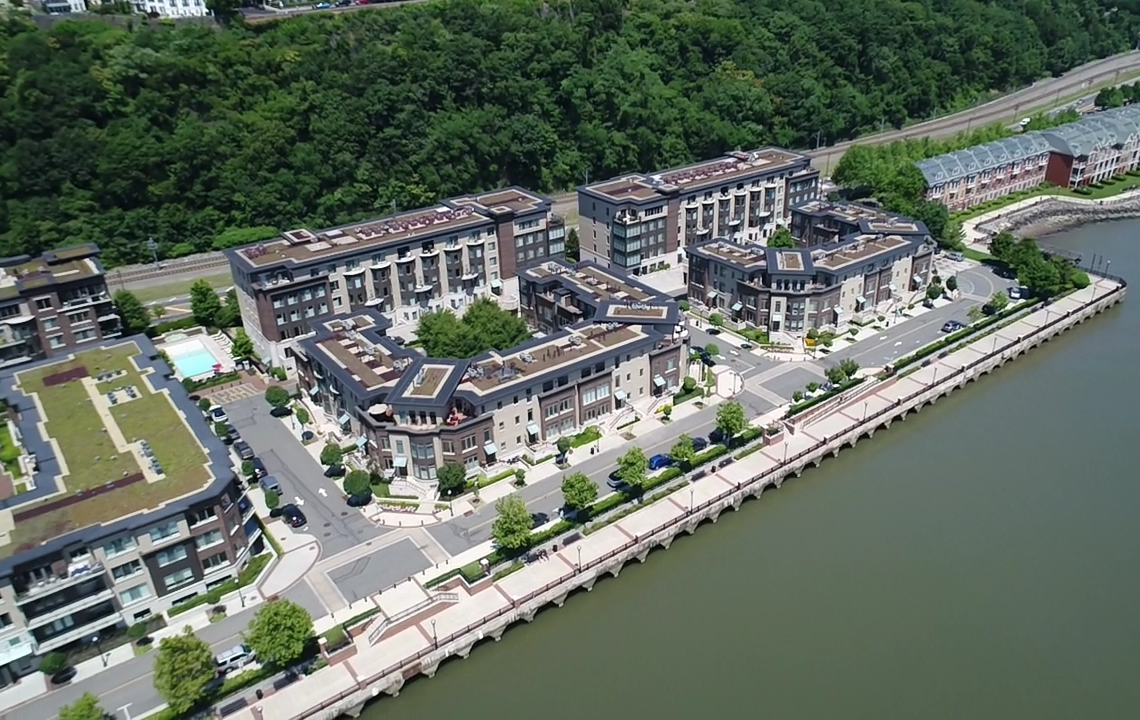 HENLEY ON HUDSON TOWNHOUSES & CONDOMINIUMS Belle Contracting, LLC.