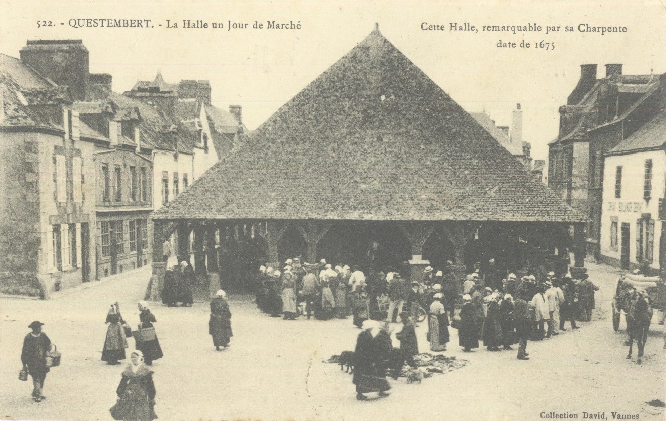 Les halles de Questembert (Morbihan) Becedia