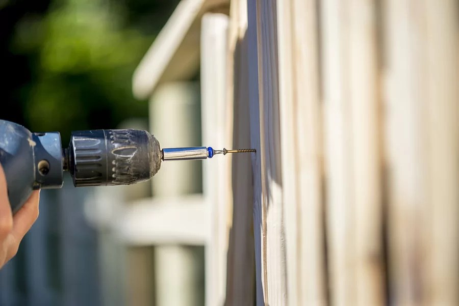 Top Reasons to Hire a Professional Fencing Contractor BC Fence