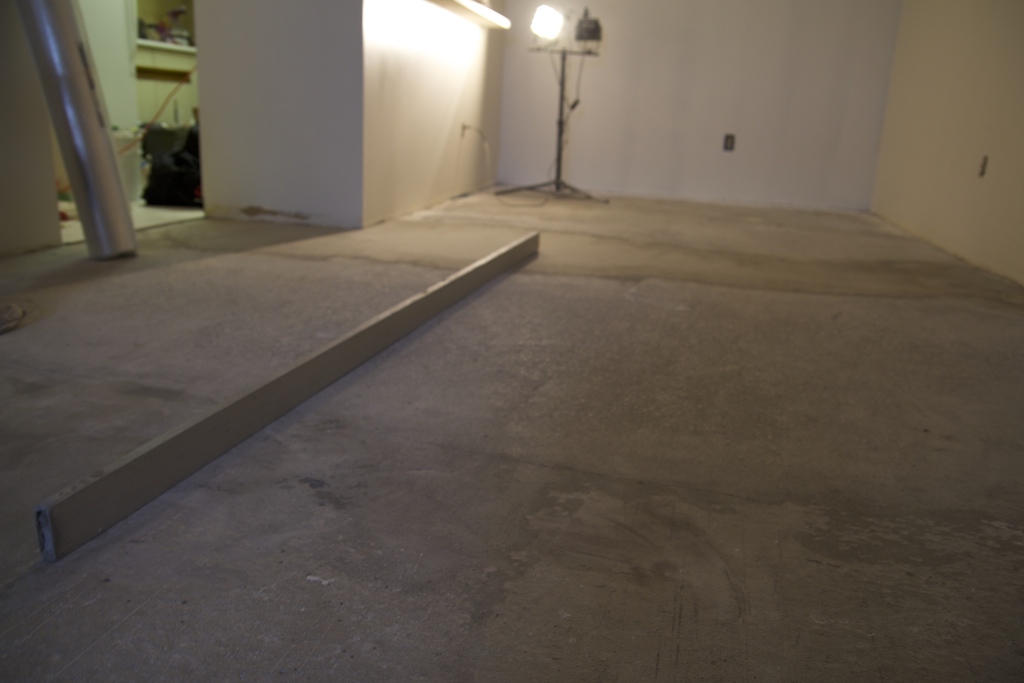 floor leveling north shore Carpet, Laminate, Vinyl Planks, Tile