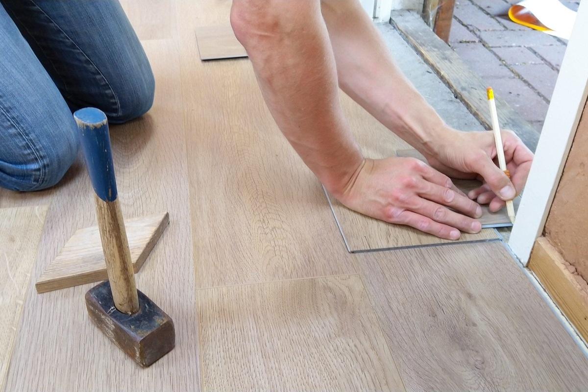 How and Which Direction to Install Vinyl Plank Flooring