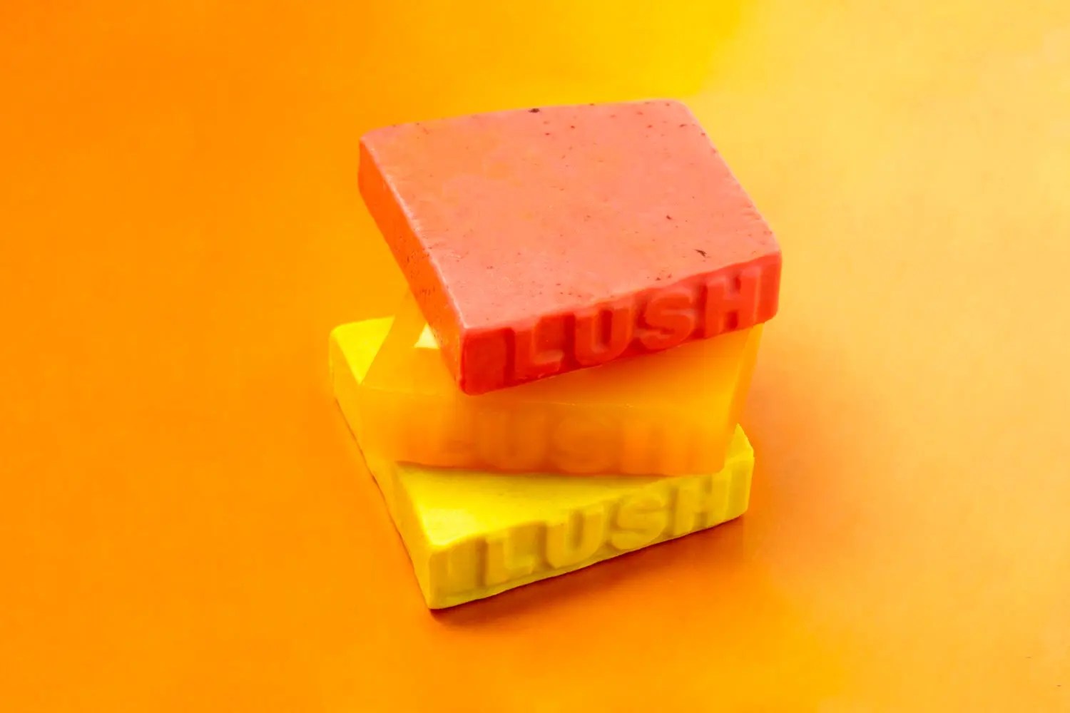 LUSHの固形石鹸が新しい3種を加えてリニューアル British Culture in Japan