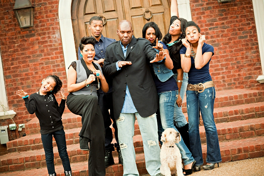 TV WATCH THE TANKARDS ARE 'THICKER THAN WATER'