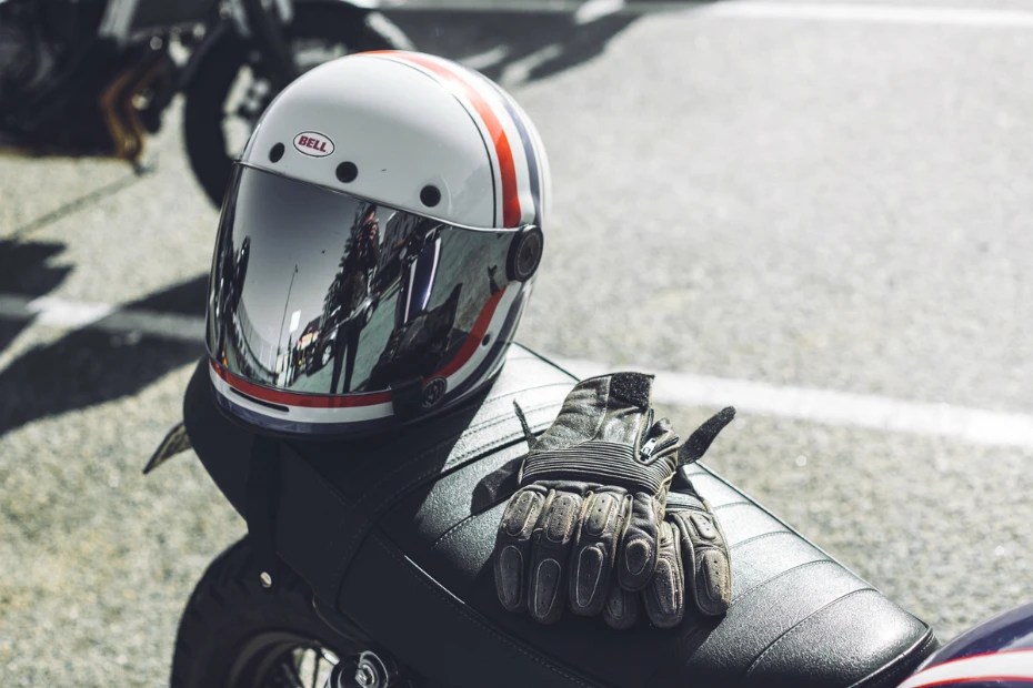 Does Wearing A Helmet Save Your Life? BikeDekho