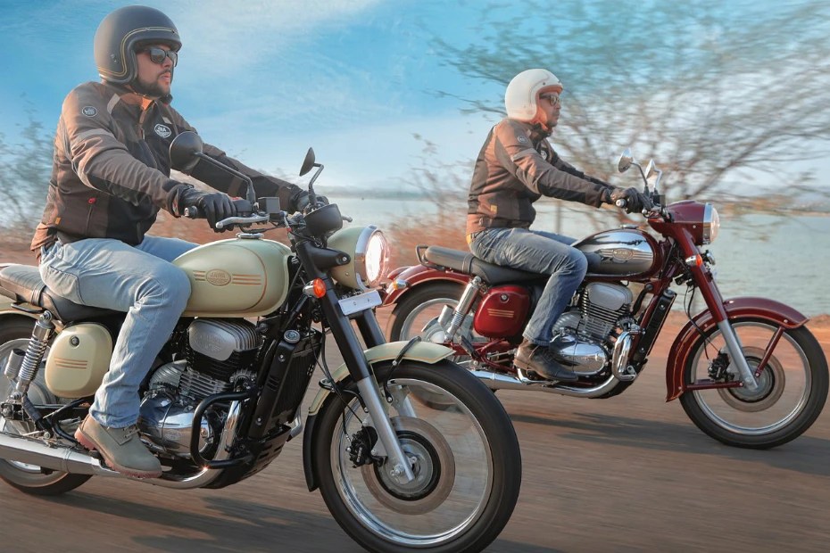 Jawa Accessories, Riding Gear Price List Revealed BikeDekho