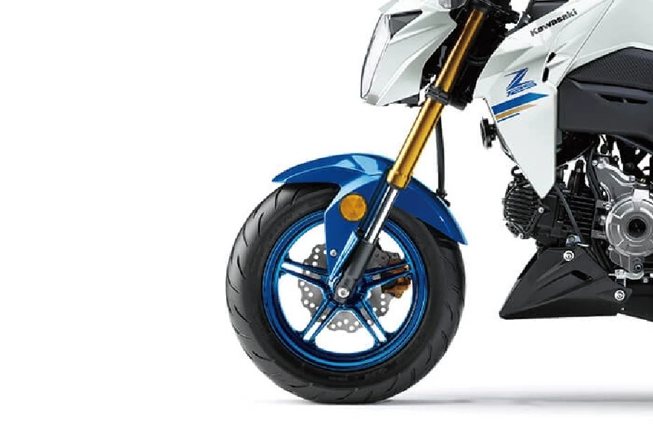 2021 Honda Grom vs Kawasaki Z125 Pro Photo Comparison BikeDekho