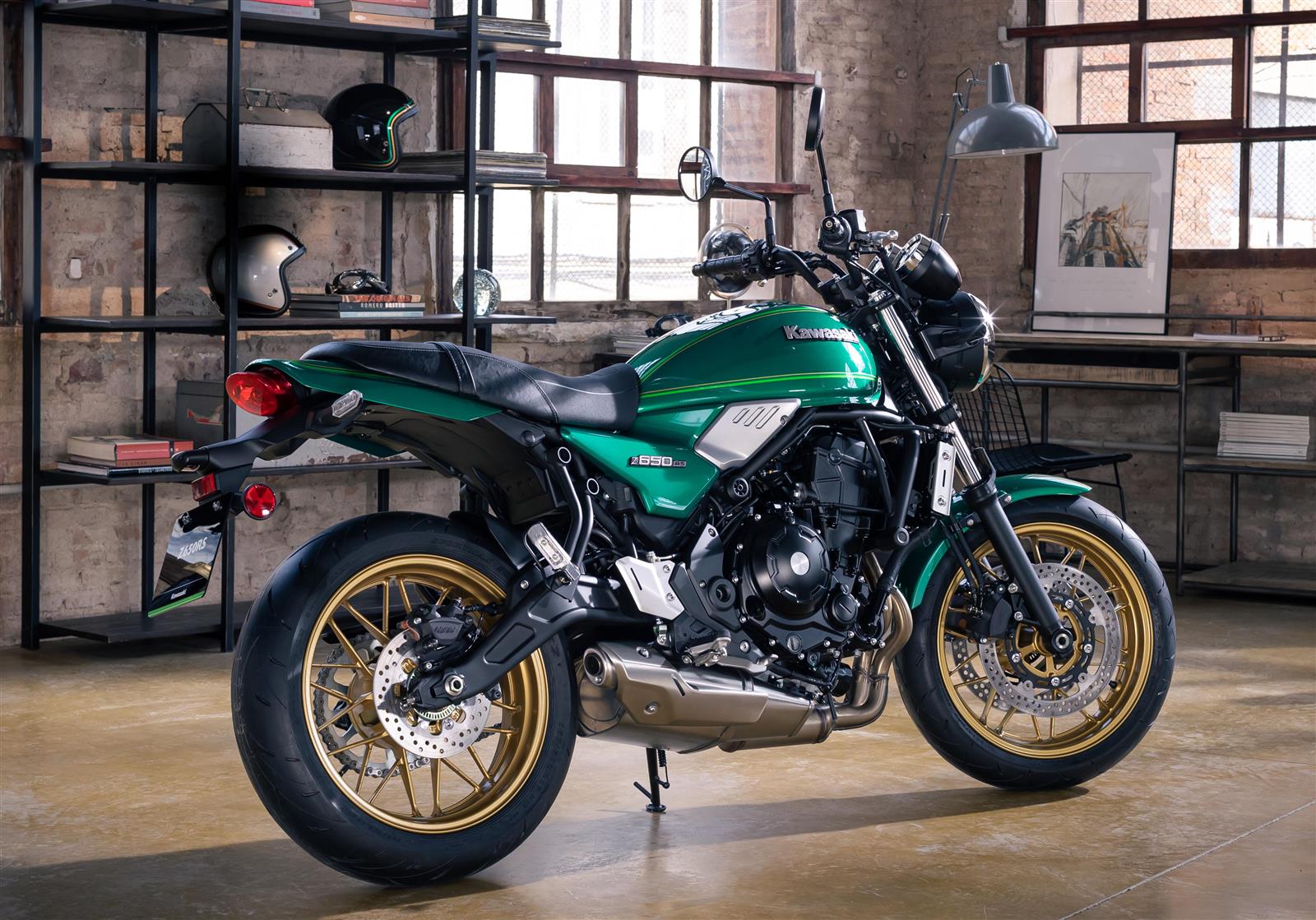 Kawasaki Z650RS Retro Bike Launched BikeDekho