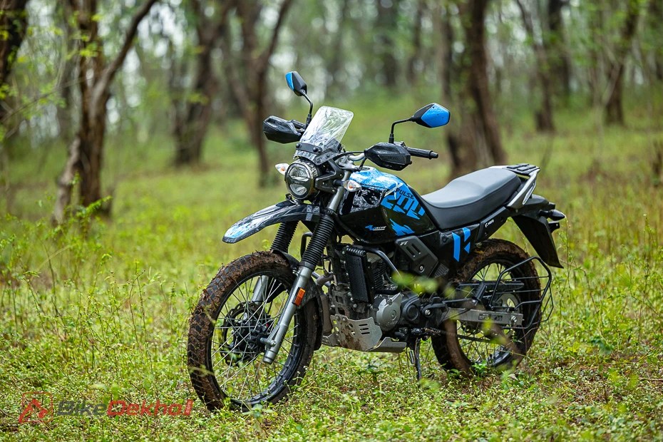 Hero XPulse Rally 200 vs Stock XPulse 200 4V Photo Comparison BikeDekho