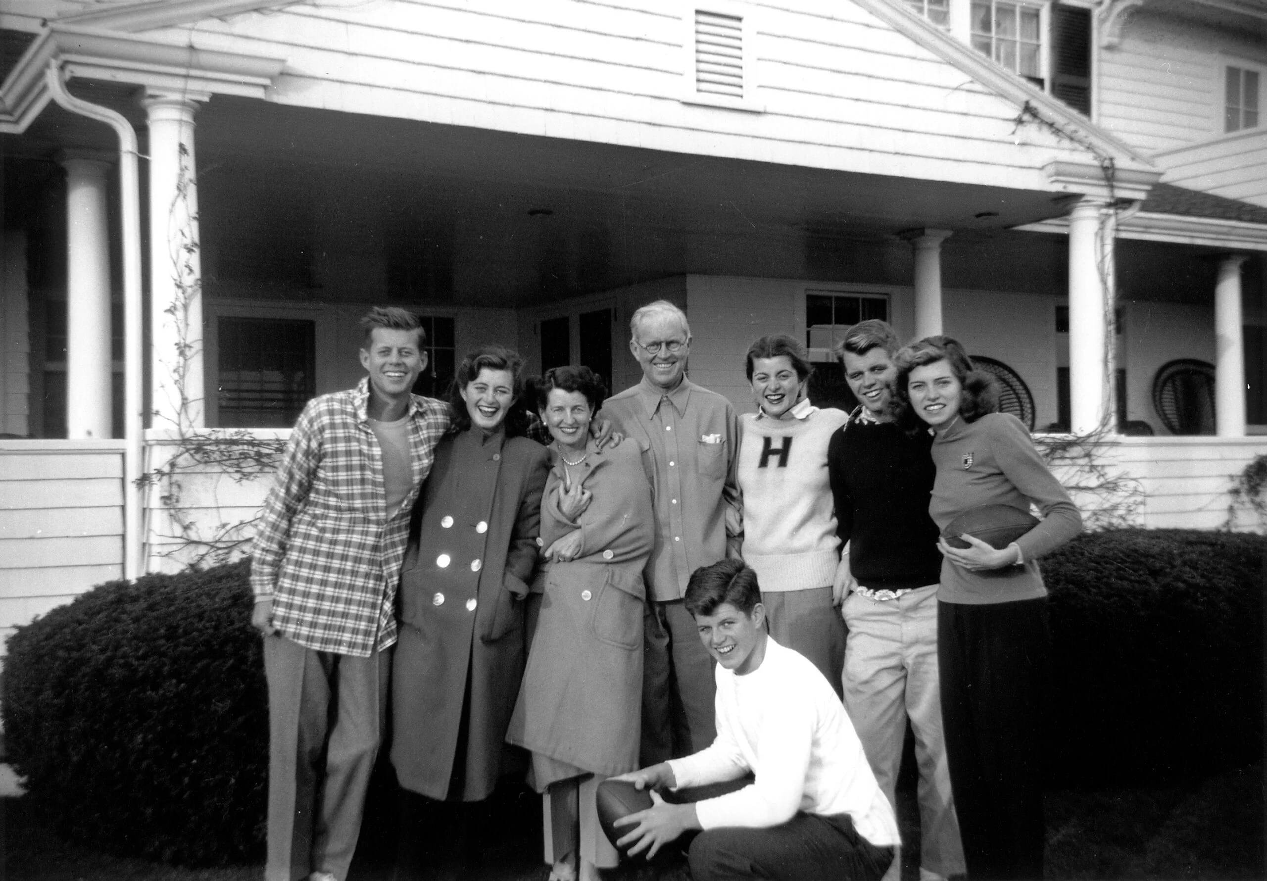 Inside Hyannis Port An interior designer recalls summer days with the Kennedys